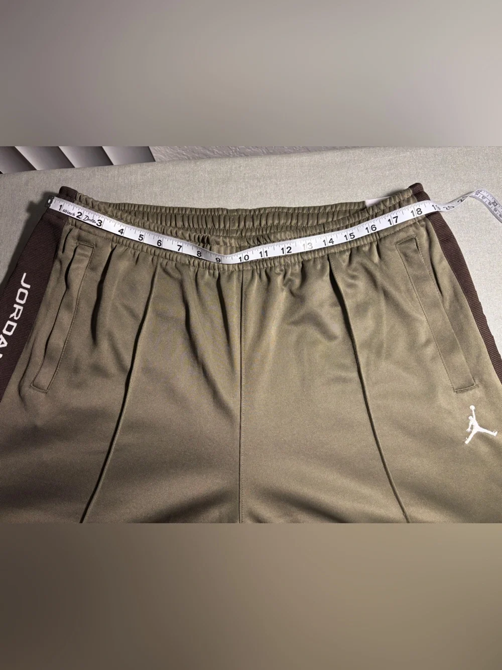 NWT XXL Jordan Men's Standard Fit Olive Green Track Pants with Side Stripe